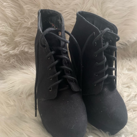 Black cute comfy heels - Picture 8 of 14